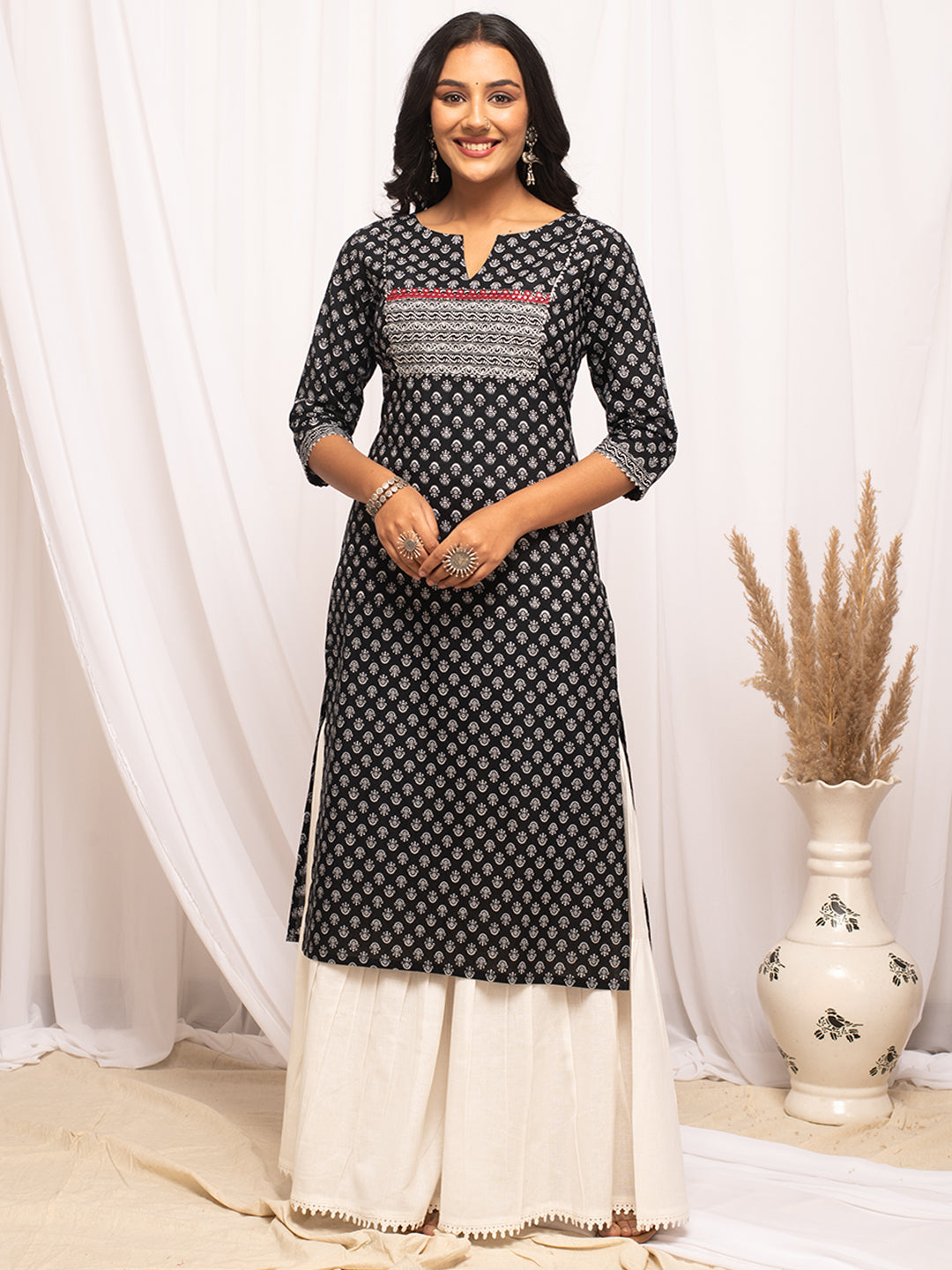 FIORRA Women's Floral Printed Black Cotton Straight Kurta